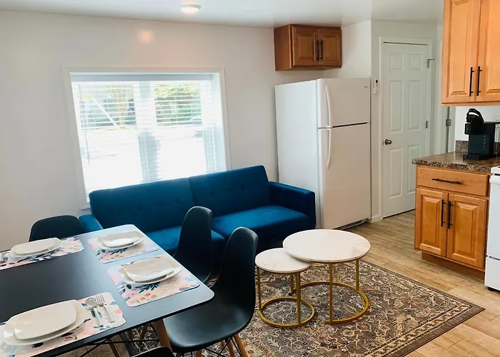 Apartment Blue Diamond 26th St Unit 1 *